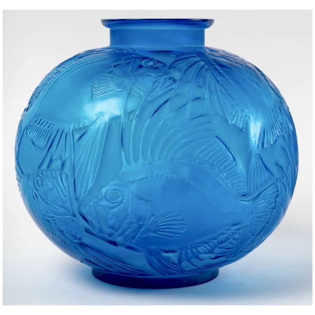 1921 René Lalique – Vase Poissons Verre Bleu Electrique Patiné Blanc 3
