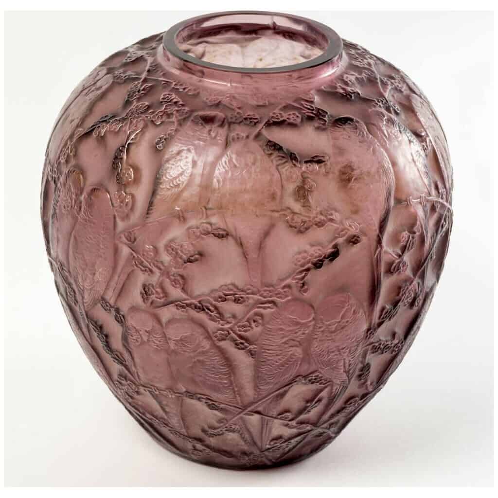 1919 René Lalique – Vase Perruches Verre Améthyste Patiné Blanc 5