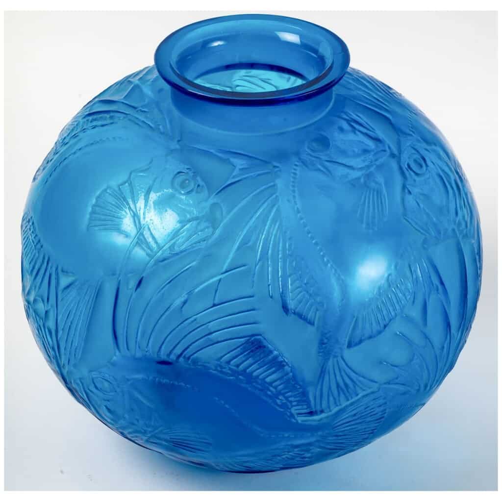 1921 René Lalique – Vase Poissons Verre Bleu Electrique Patiné Blanc 5
