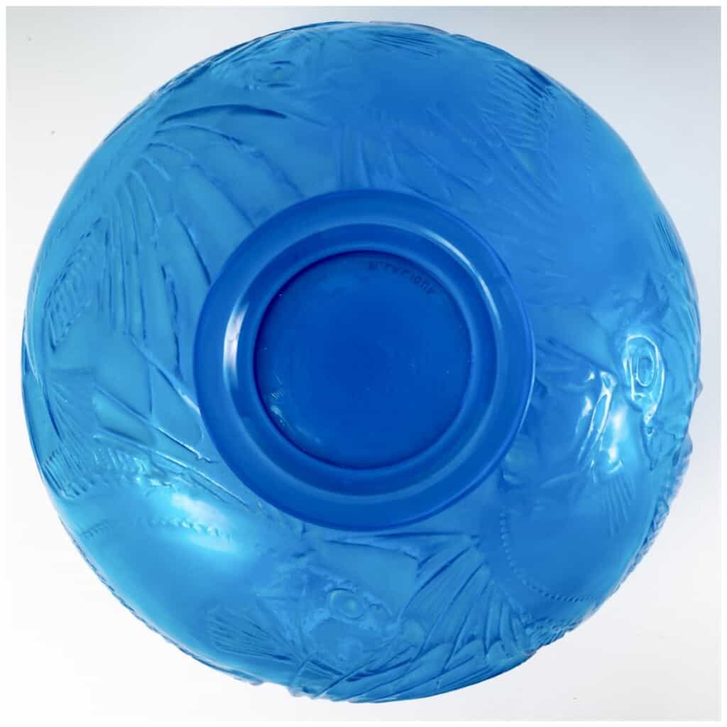 1921 René Lalique – Vase Poissons Verre Bleu Electrique Patiné Blanc 6