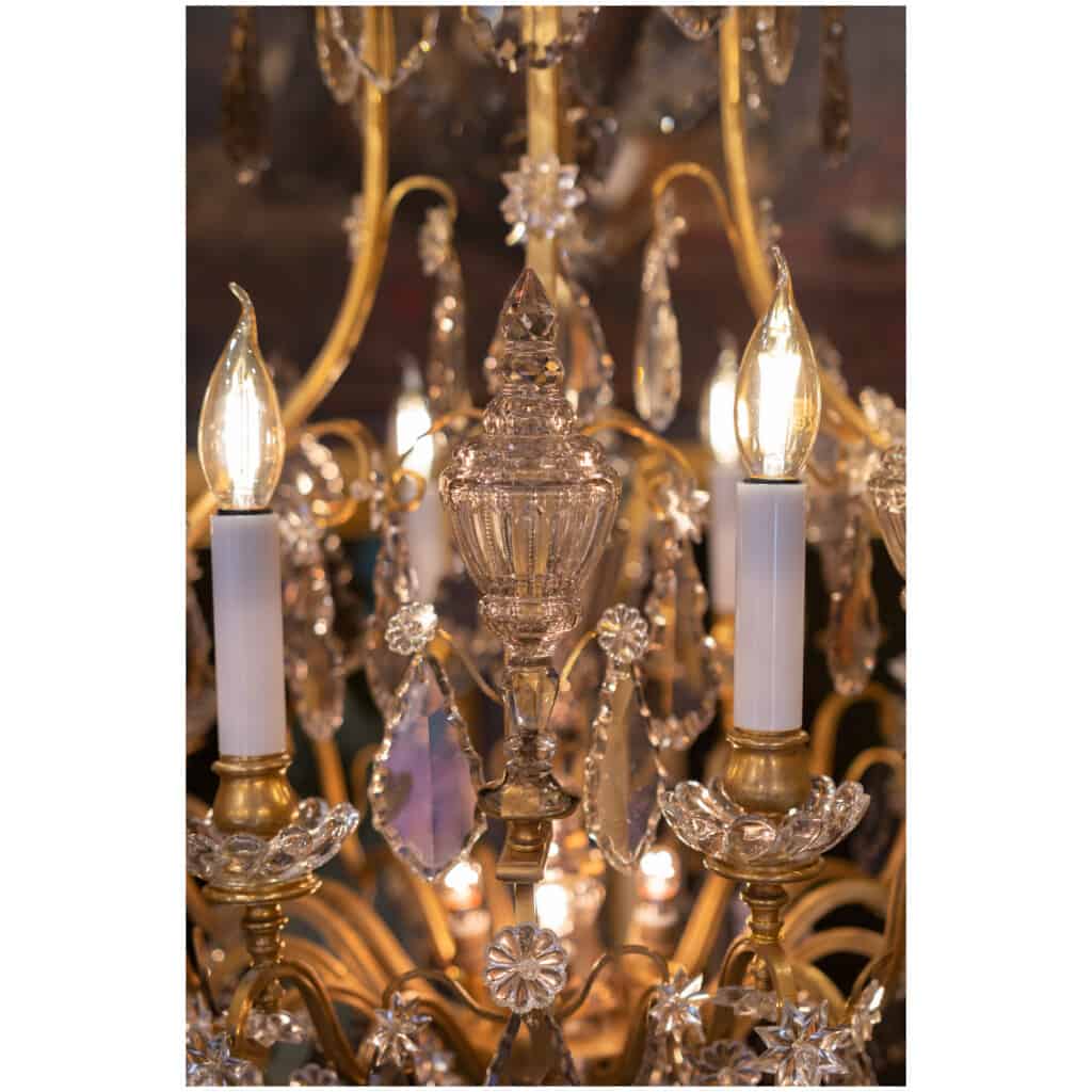 Palais Royal – Baccarat lustre cage en bronze doré à décor de cristal taillé vers 1880 10
