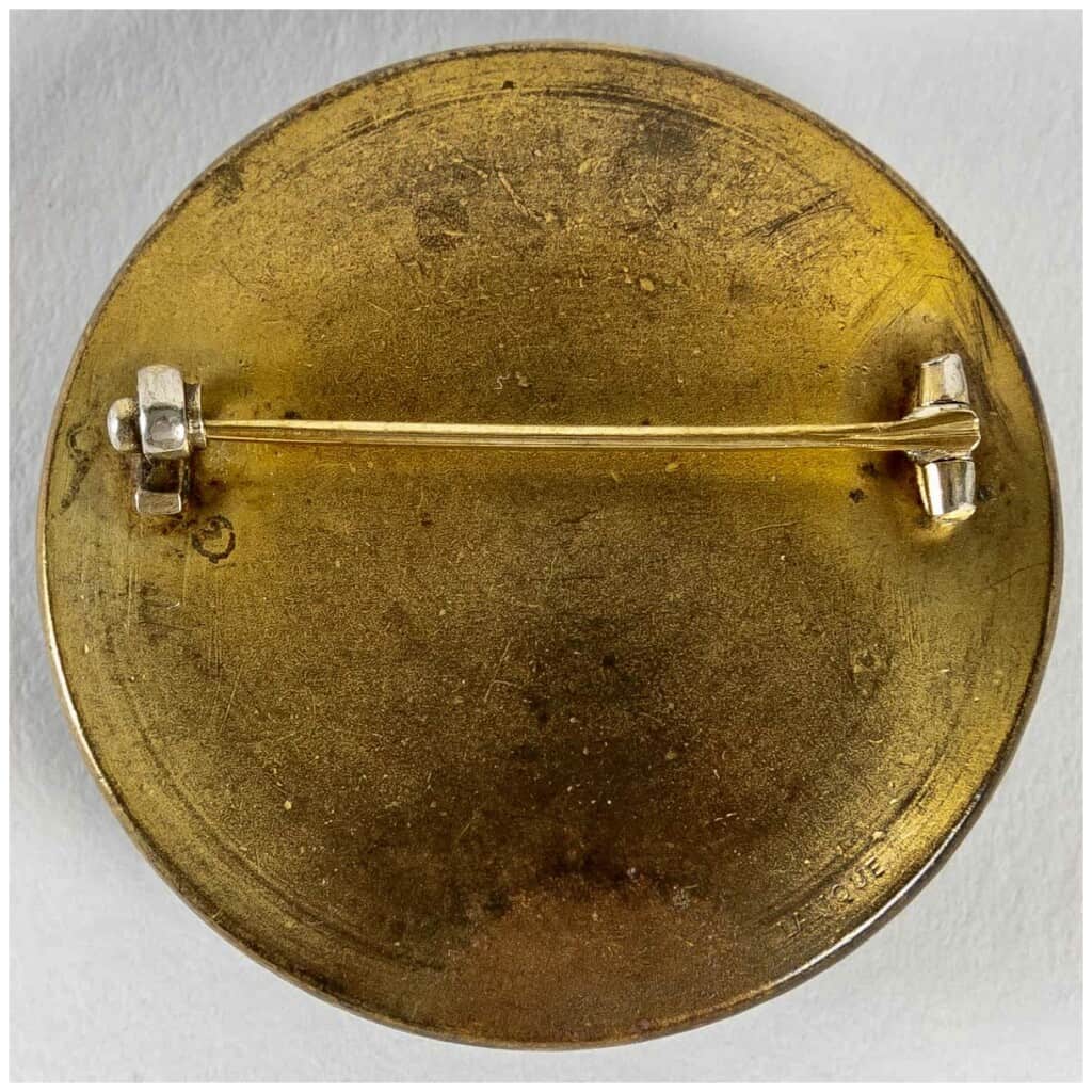 1911 René Lalique – Broche Grenouilles Verre Blanc Patiné Vert 5