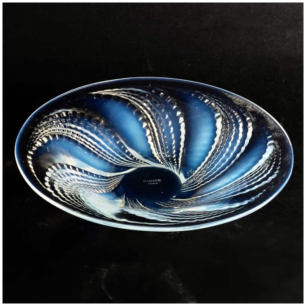 1935 René Lalique – Coupe Ouverte Fleuron Verre Opalescent 3