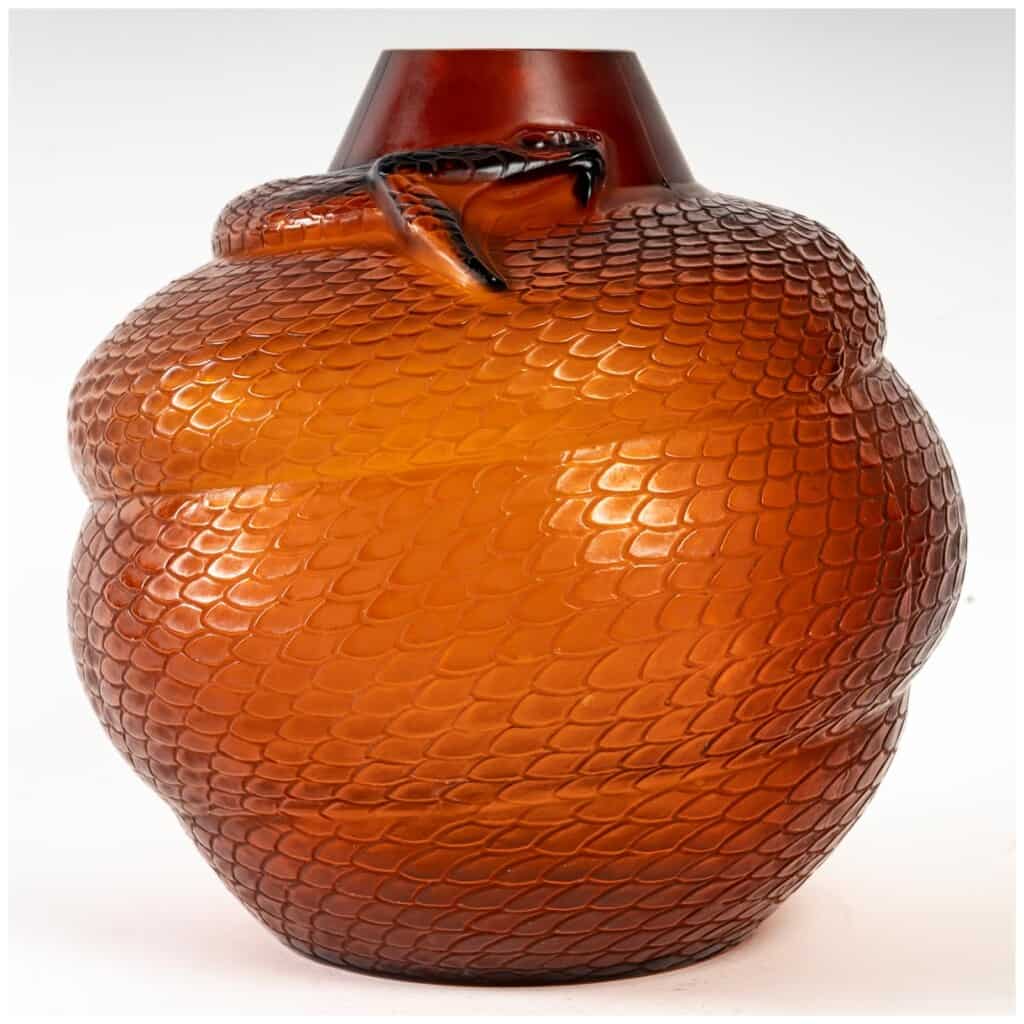 1924 René Lalique – Vase Serpent Verre Ambre Orangé 3
