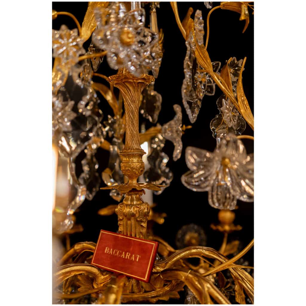 Cristalleries de Baccarat lustre en bronze doré à décor floral de cristal vers 1880 9