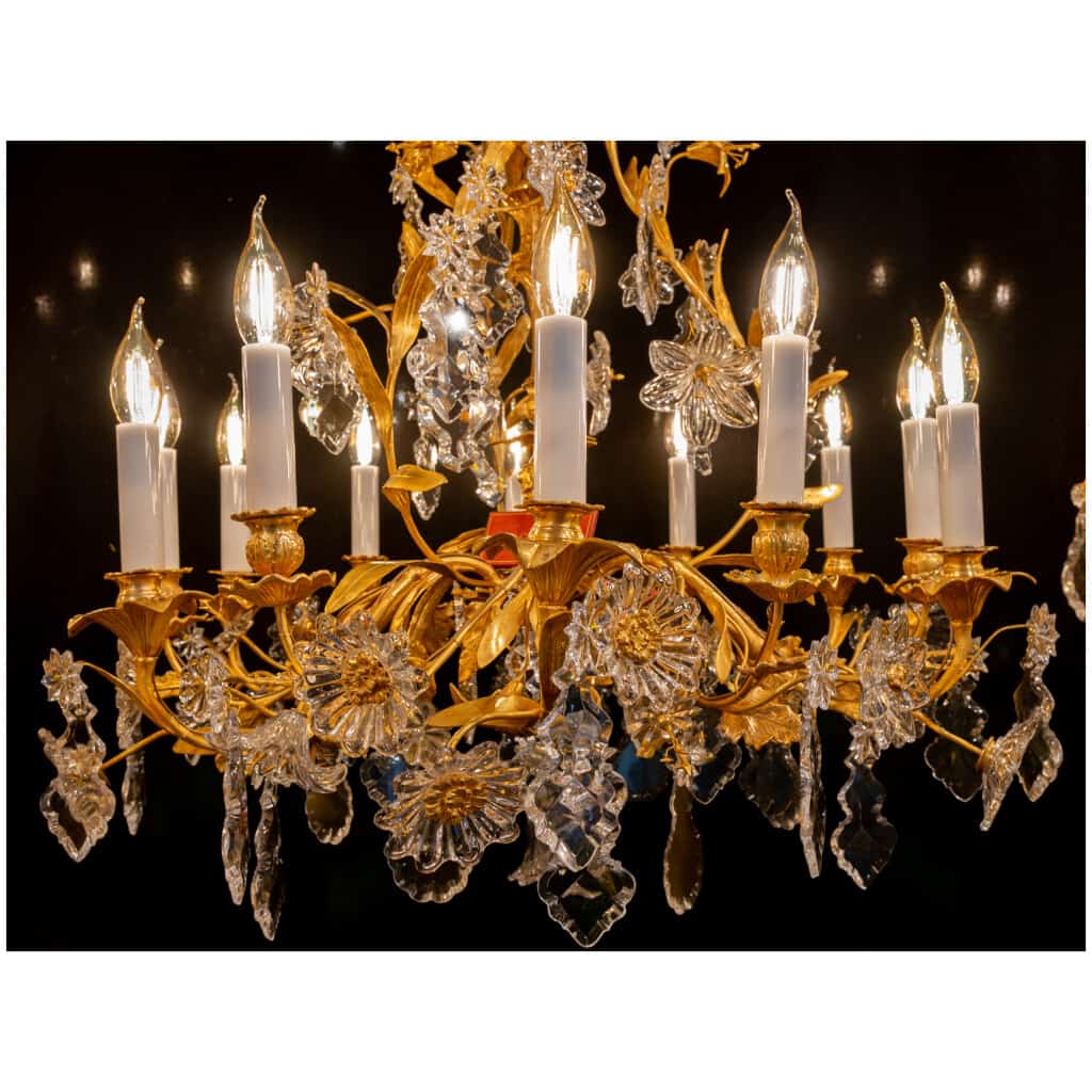 Cristalleries de Baccarat lustre en bronze doré à décor floral de cristal vers 1880 11