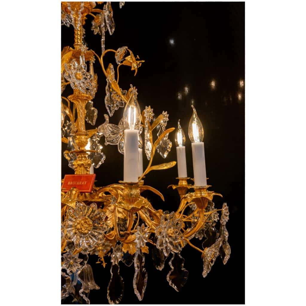 Cristalleries de Baccarat lustre en bronze doré à décor floral de cristal vers 1880 12