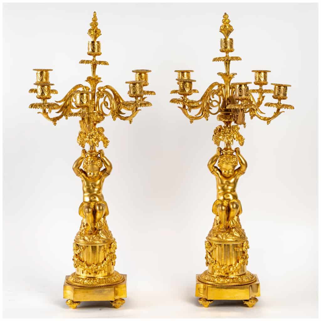 Claude Galle – Paire de candélabres aux Putti en bronze ciselé et doré fin du XVIIIème ou début du XIXème siècle 3