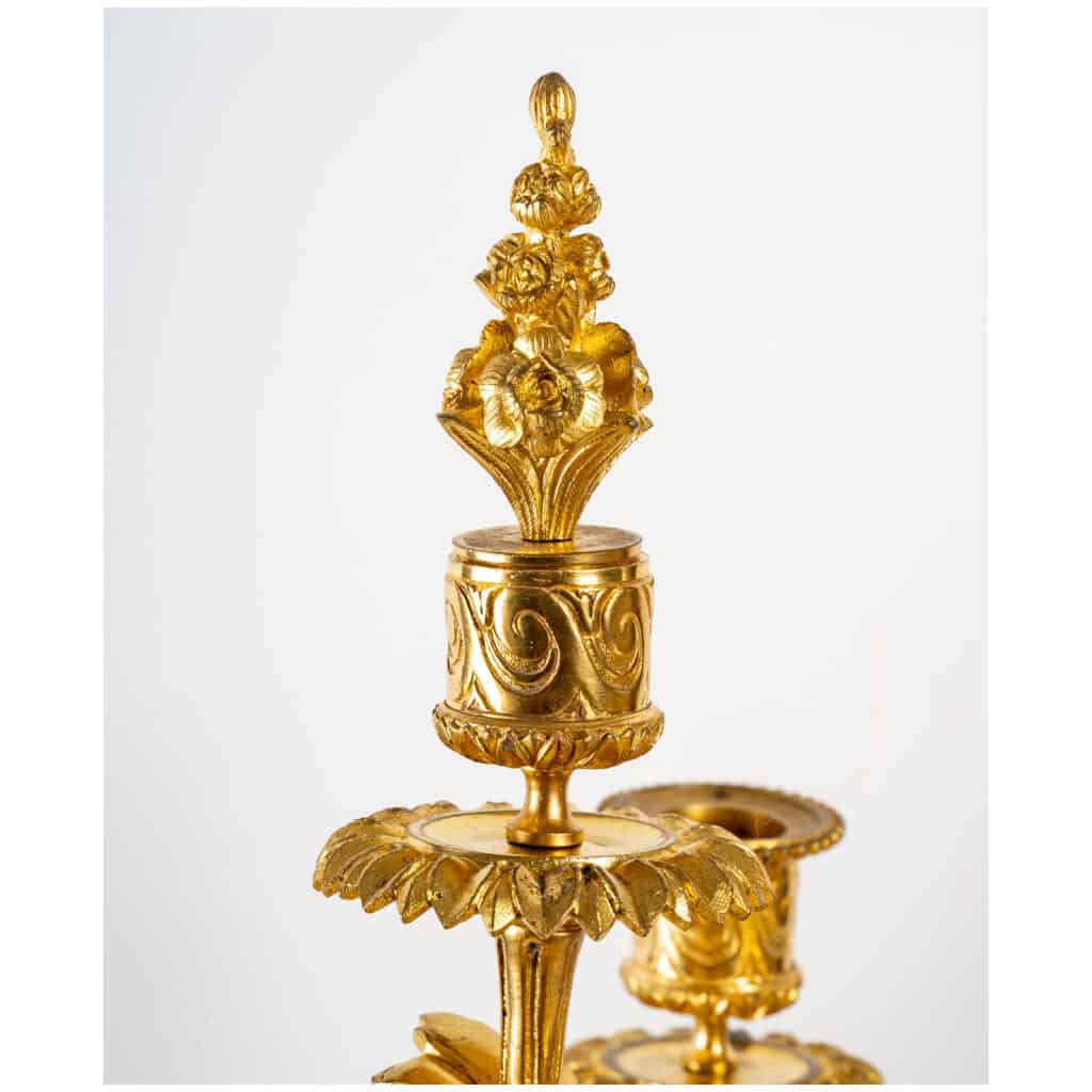 Claude Galle – Paire de candélabres aux Putti en bronze ciselé et doré fin du XVIIIème ou début du XIXème siècle 6