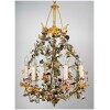 Lustre à décor de porcelaine. 10
