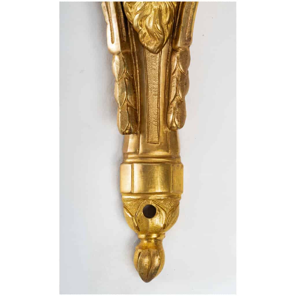 Paire d’appliques en bronze ciselé et doré dite aux Béliers de style Louis XVI vers 1820 8
