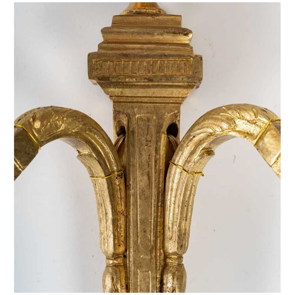 Paire d’appliques à deux bras de lumière en bronze ciselé et doré d’époque Louis XVI vers 1790 10