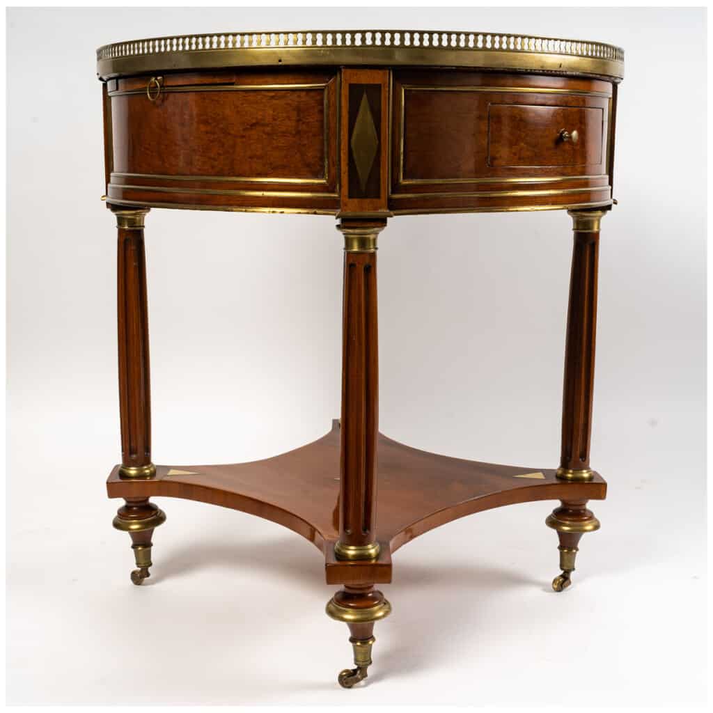 Hot water table from the Directoire period (1795 - 1799). 11