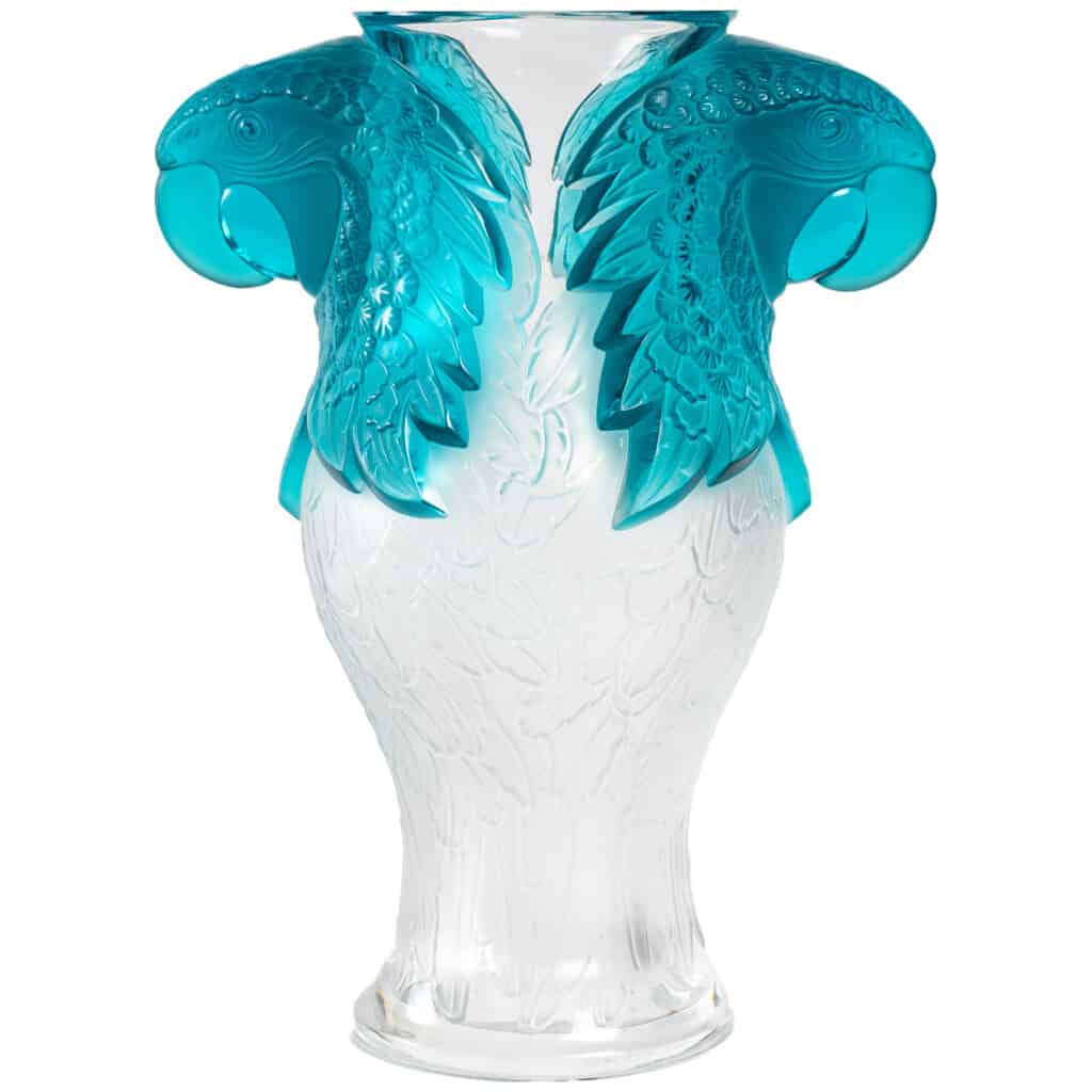Lalique France vase « MACAO » 3