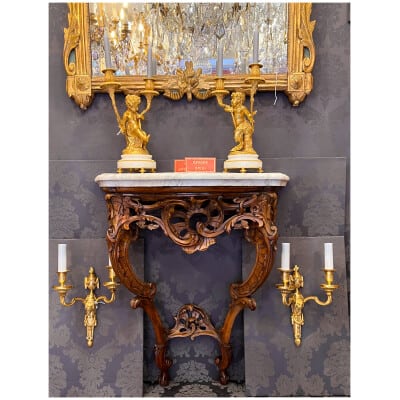 Console in carved walnut with white Carrara marble top from the Louis XV period around 1750