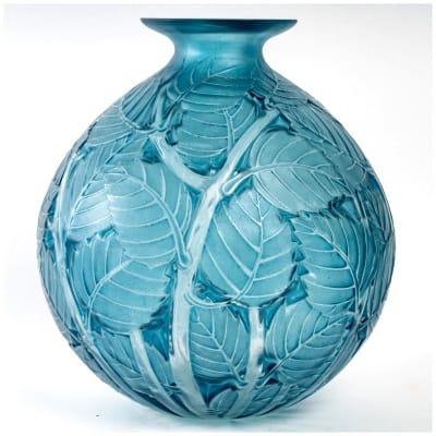 1929 René Lalique – Vase Milan Verre Blanc Patiné Bleu