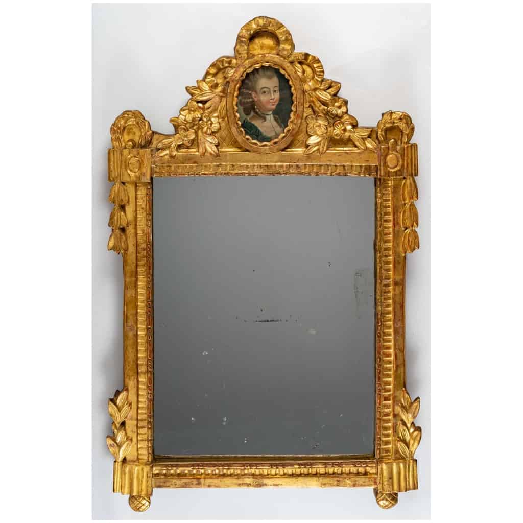 Miroir à fronton d’époque Louis XVI (1774 – 1793). 3
