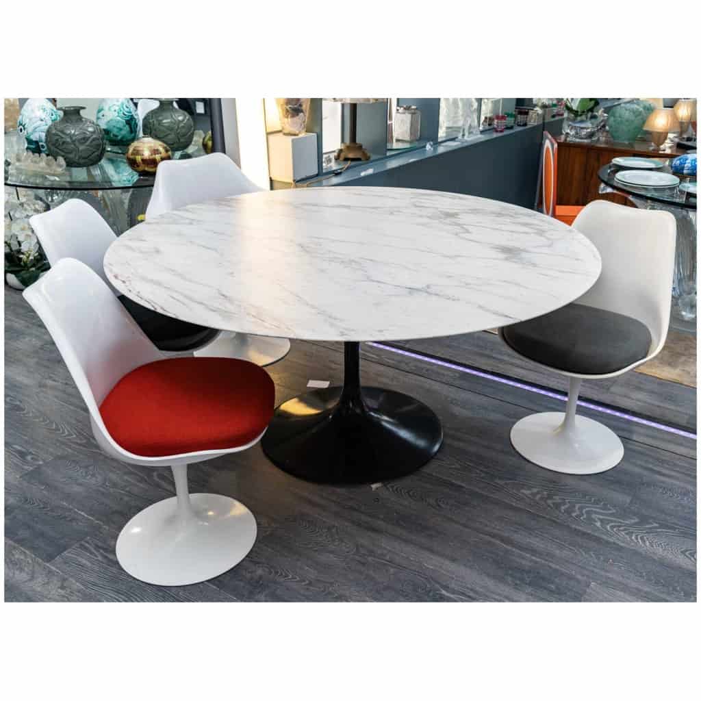 Knoll International and Eero Saarinen: Circular Marble Top Dining Table 8