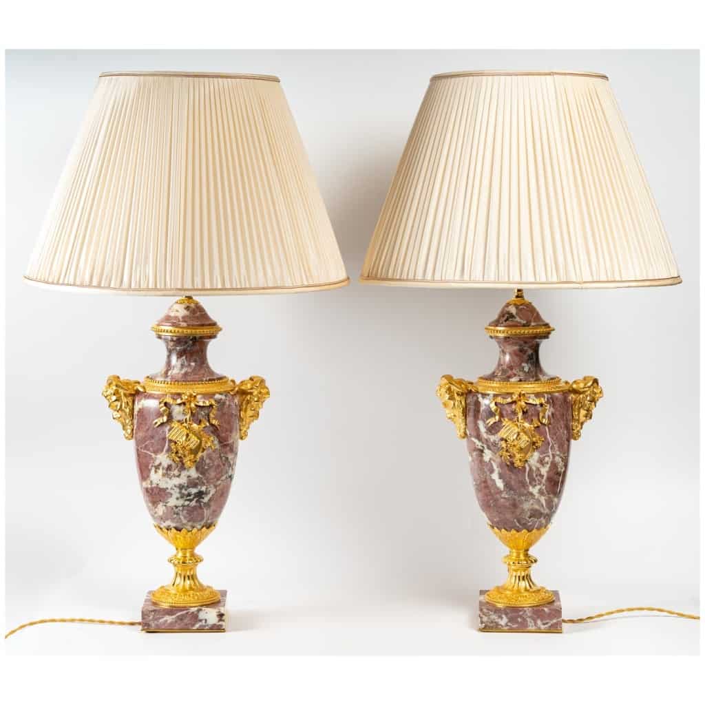Paire de cassolettes d’époque Napoléon III (1851 – 1870) montées en lampes. 3