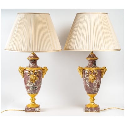 Paire de cassolettes d’époque Napoléon III (1851 – 1870) montées en lampes.