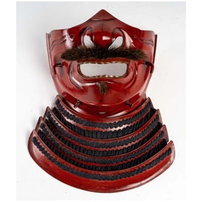 Masque de Samouraï (Mempô) en fer laqué rouge 18ème siècle