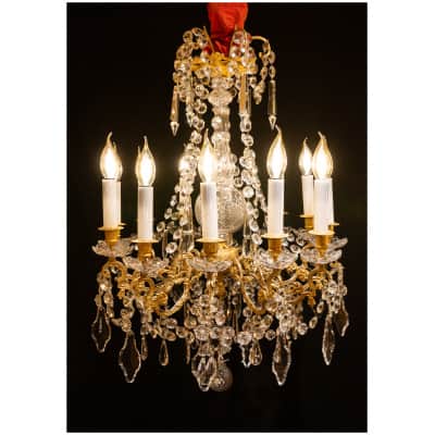 Petit lustre de style Louis XVI en bronze et cristal taillé attribué à Baccarat vers 1880-1890