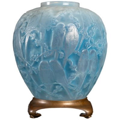 René Lalique 1919 – Vase Perruches Opalescent