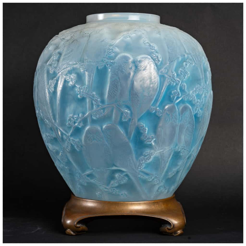 René Lalique 1919 – Vase Parakeets Opalescent 4