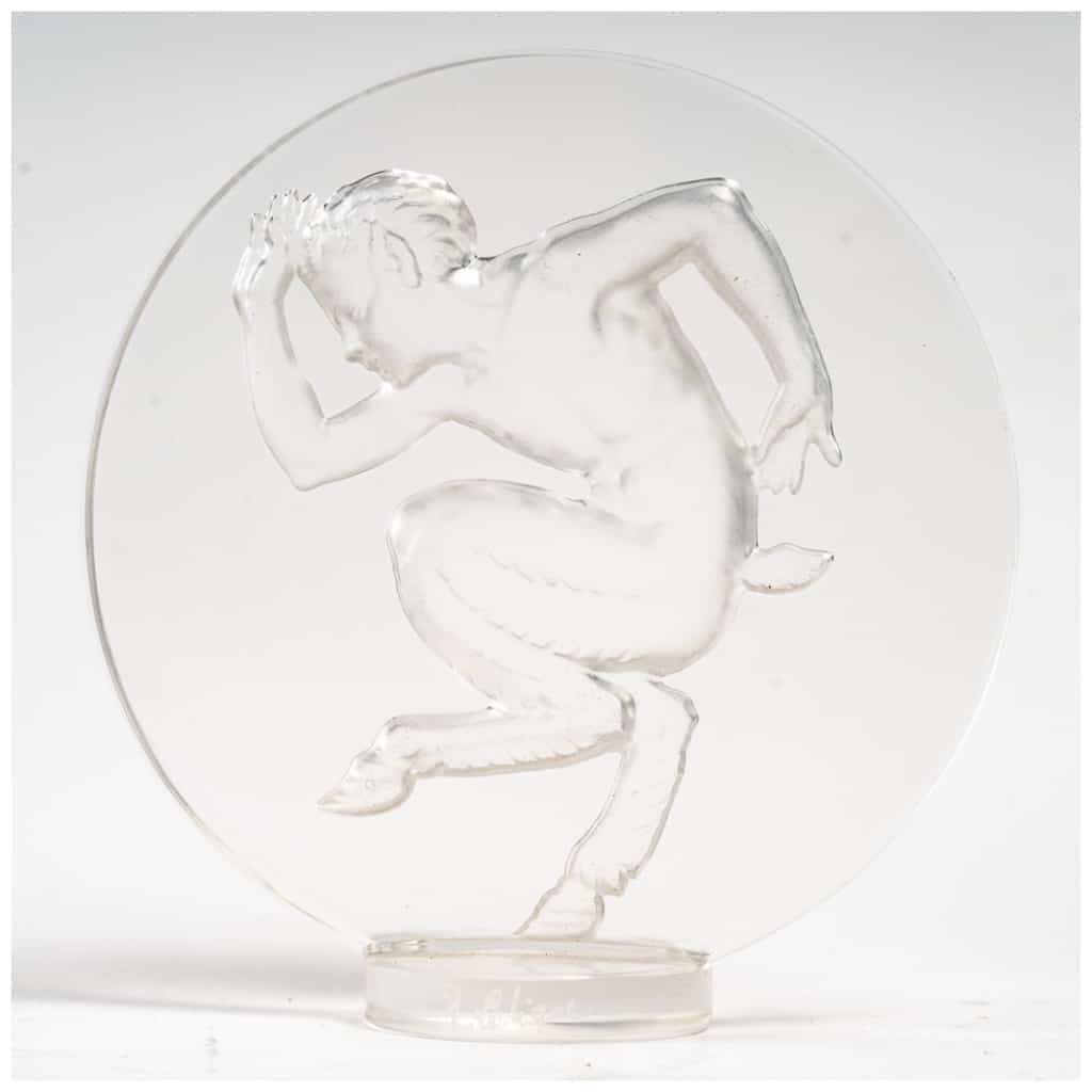 René Lalique : Cachet « Faune » en verre blanc moulé pressé 4