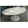 Eero Saarinen & Knoll International – table basse ovale « tulipe » en marbre 14