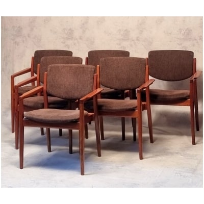 Suite de 6 fauteuils modèle 196 – Finn Juhl pour France & Son – Teck – Ca 1960