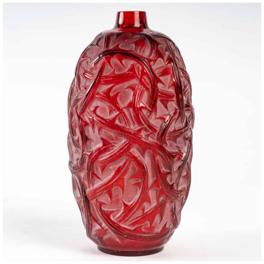 René Lalique: 1921 “Ronce” vase tinted red 4