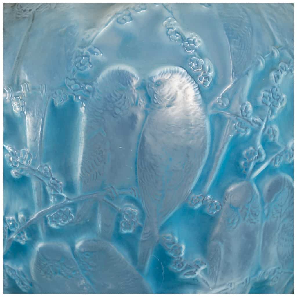 René Lalique 1919 – Vase Parakeets Opalescent 9