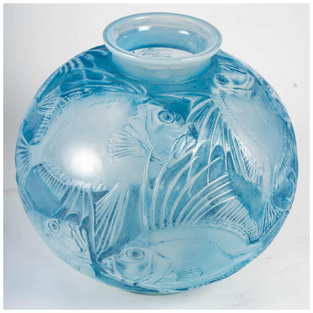 René Lalique : Vase « Poissons » Opalescent 7