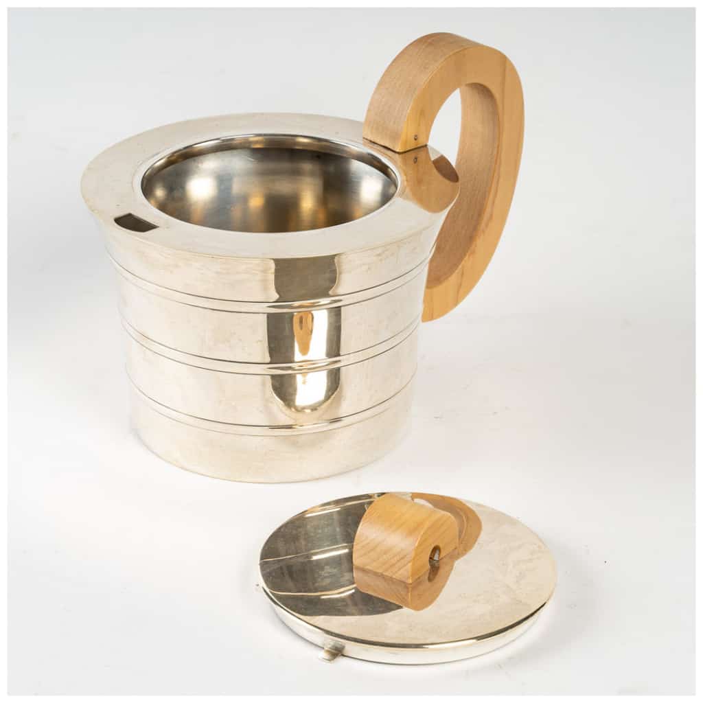 Jean Puiforcat Tea-Coffee service in solid silver and its metal tray 12