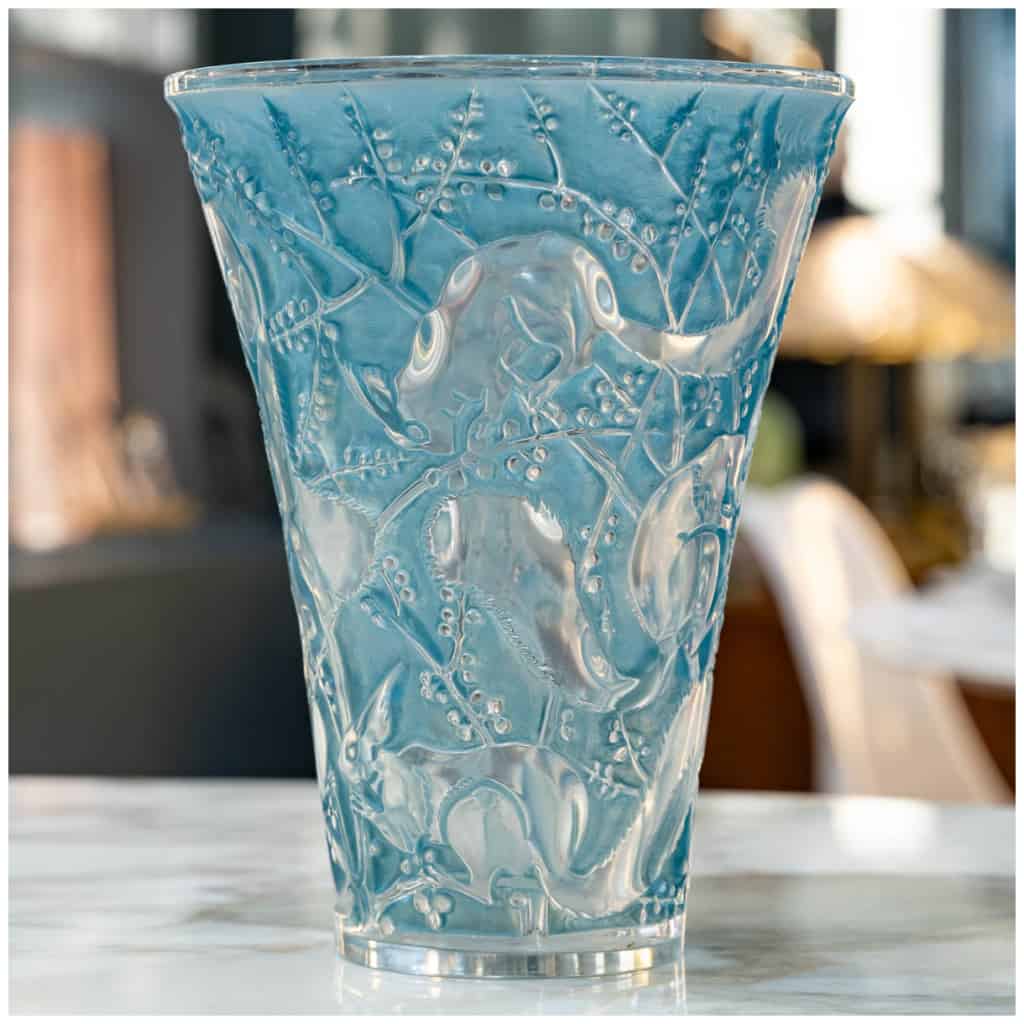 RENÉ LALIQUE ( 1860-1945) Vase « Senart » 5