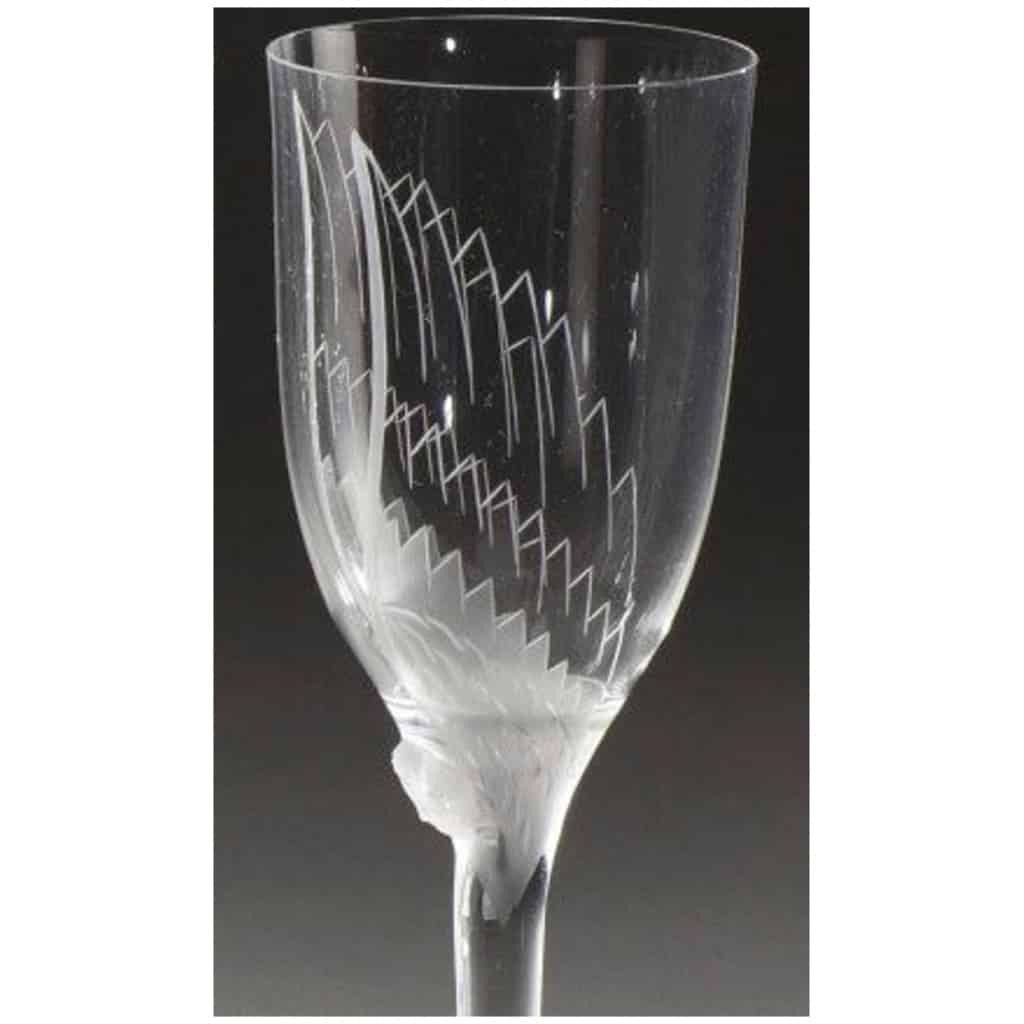 Marc Lalique : Deux flûtes à champagne  » Ange  » en Cristal 4