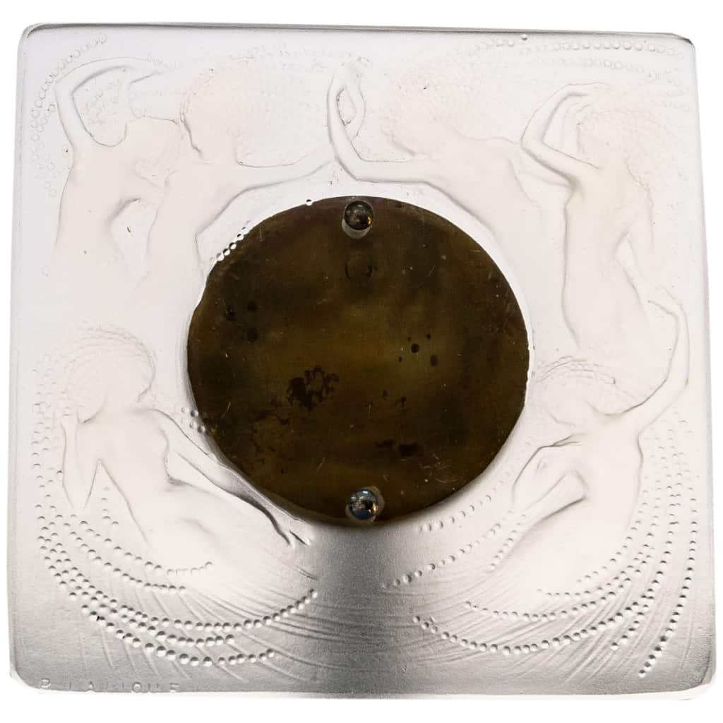 René Lalique “Naiade” frame 3