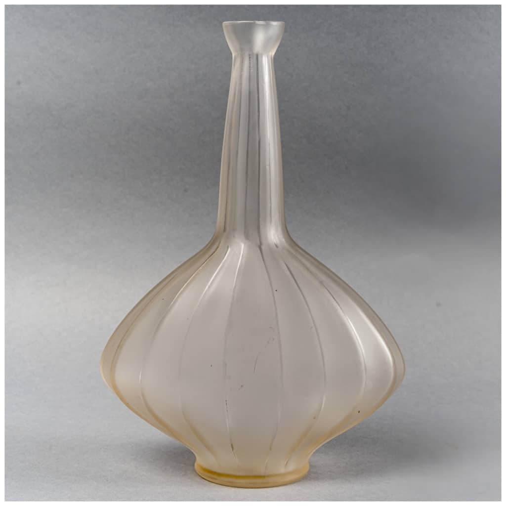 1919 René Lalique – Carafe A Côtes Plates Verre Blanc 3