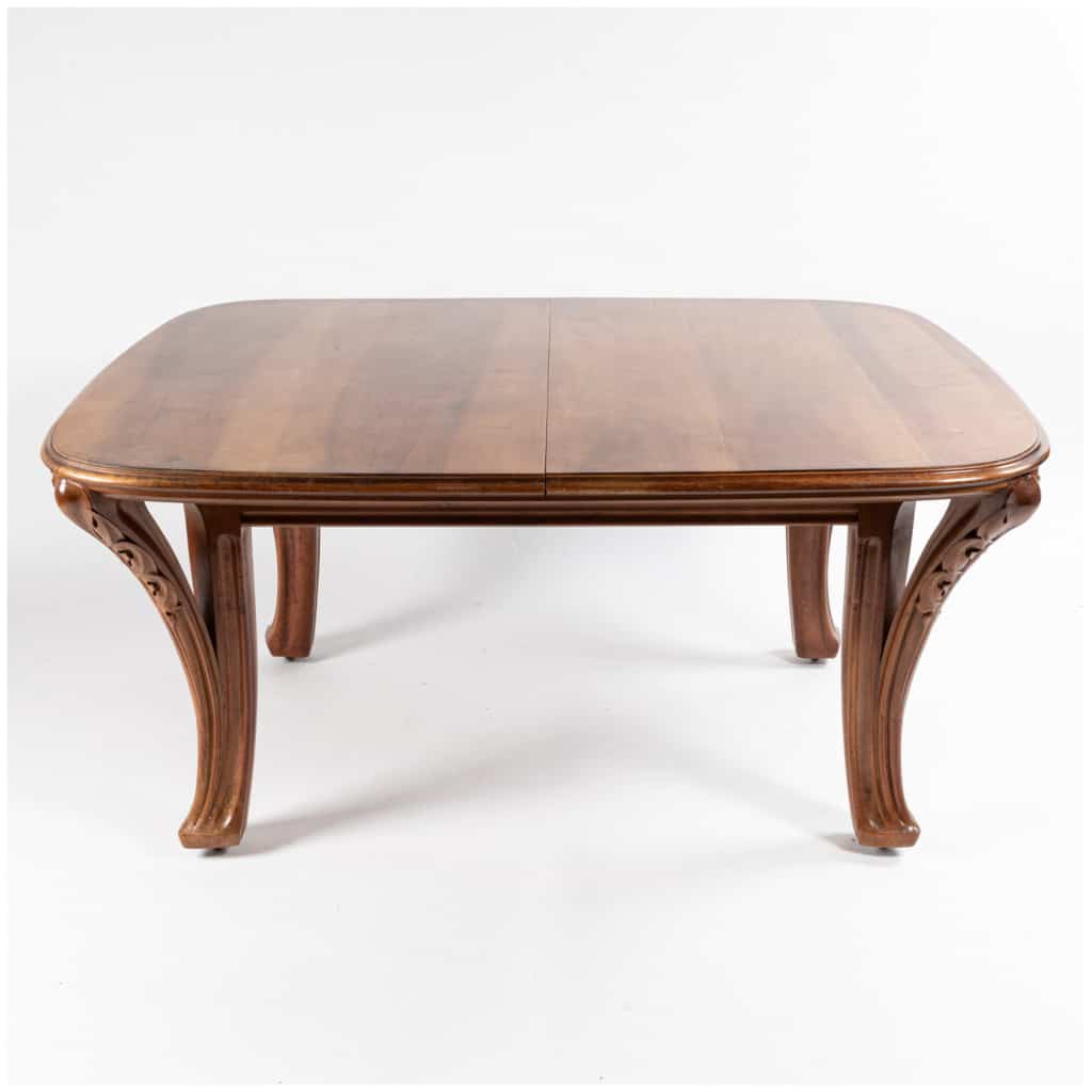 Louis Majorelle (1859-1926), “Viorne” dining room furniture in walnut, XIXe 10
