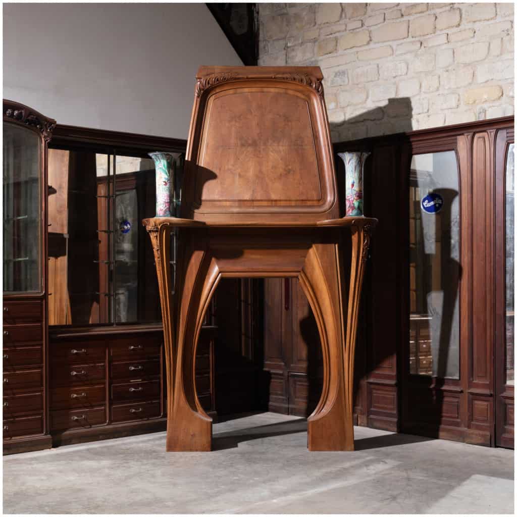 Louis Majorelle (1859-1926), “Viorne” dining room furniture in walnut, XIXe 4