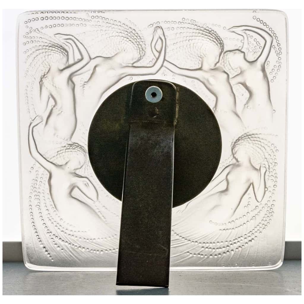 René Lalique “Naiade” frame 5