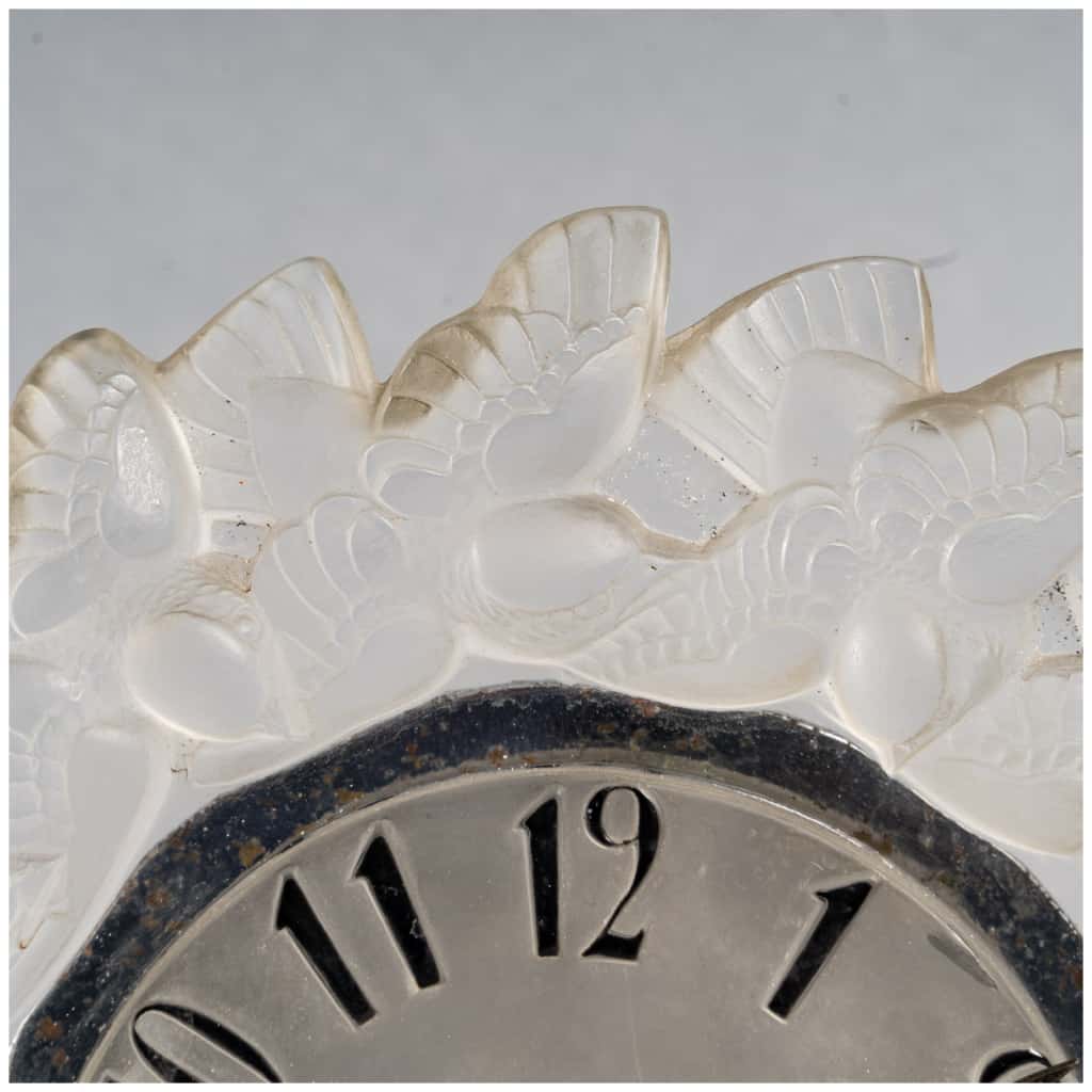 1931 René Lalique – Pendule Roitelets Verre Blanc Mouvement Mécanique Oméga 5