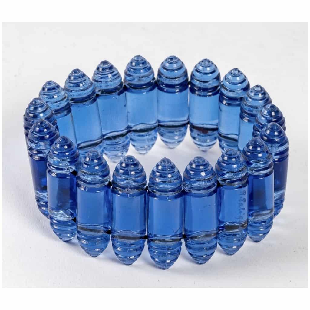1928 René Lalique – Art Deco Renaissance Blue Sapphire Glass Bracelet 3