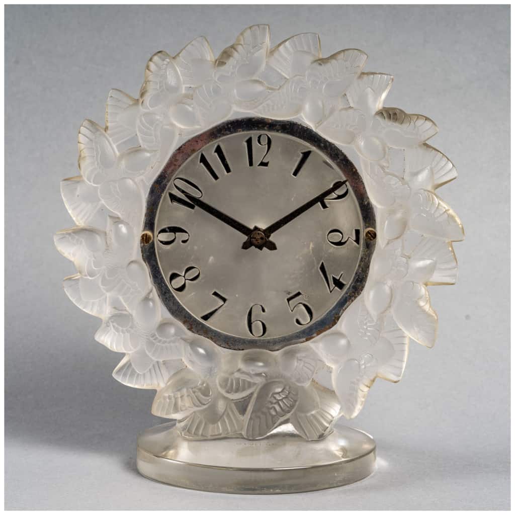 1931 René Lalique – Pendule Roitelets Verre Blanc Mouvement Mécanique Oméga 3