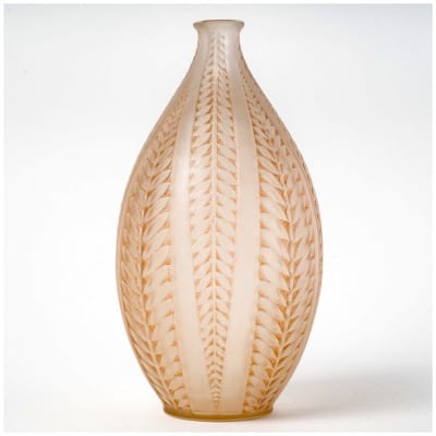 1921 René Lalique – Vase Acacia Verre Blanc Patiné Sépia