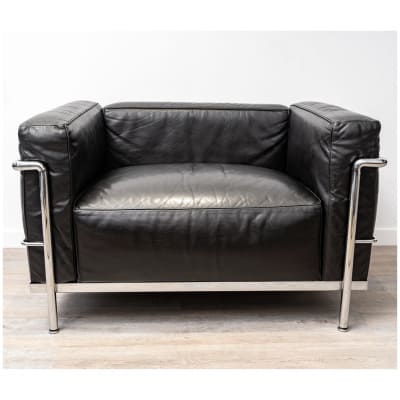 Le Corbusier, Perriand, Jeanneret – Cassina – Fauteuil Lc3 Cuir Noir Structure Acier