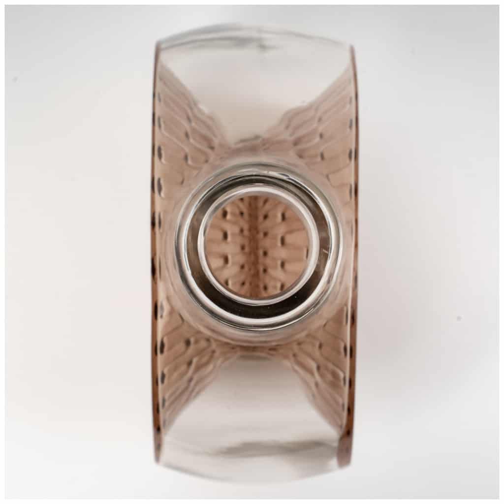 1913 René Lalique – Carafe Reine Marguerite Verre Blanc Patiné Sépia Emaillé Marron 9