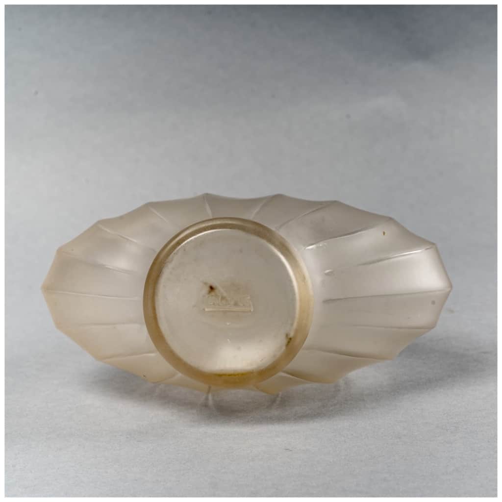 1919 René Lalique – Carafe A Côtes Plates Verre Blanc 7
