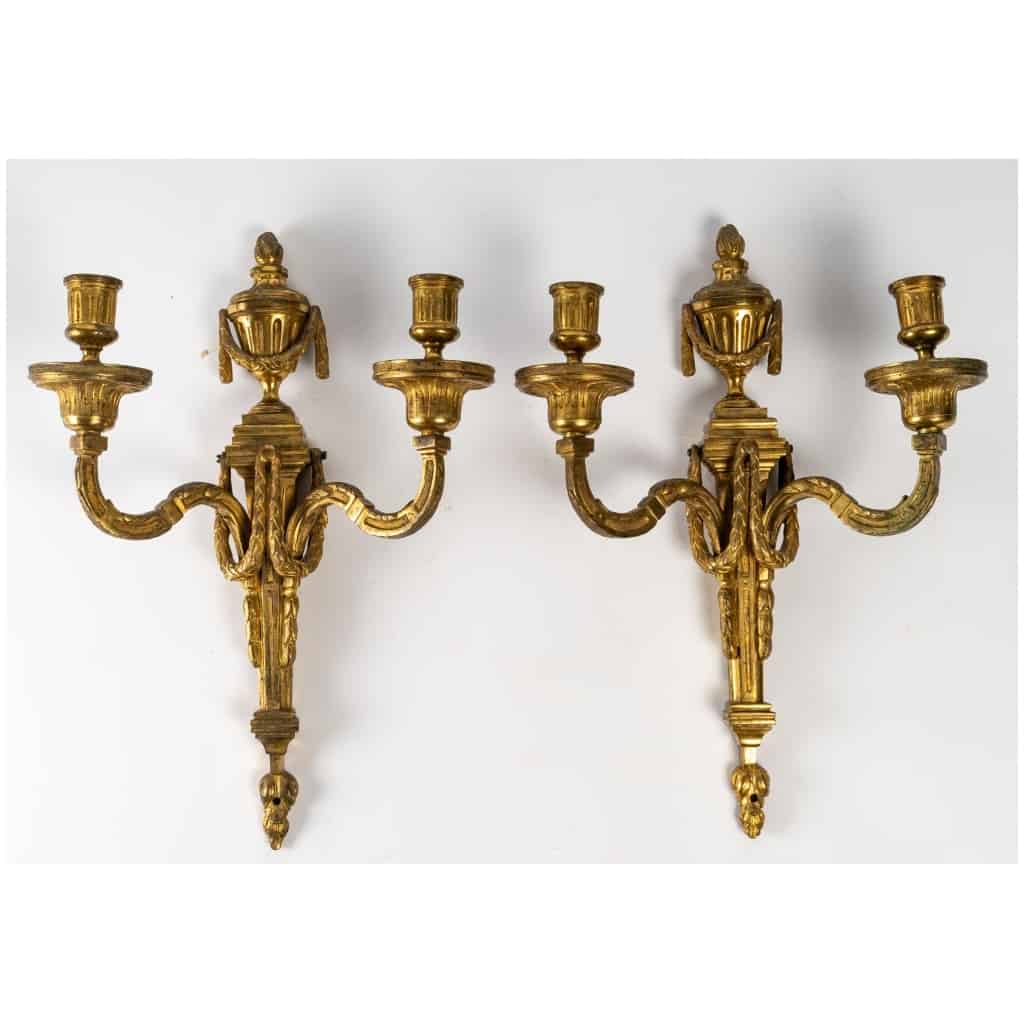 Pair of Louis period sconces XVI (1774 – 1793). 3